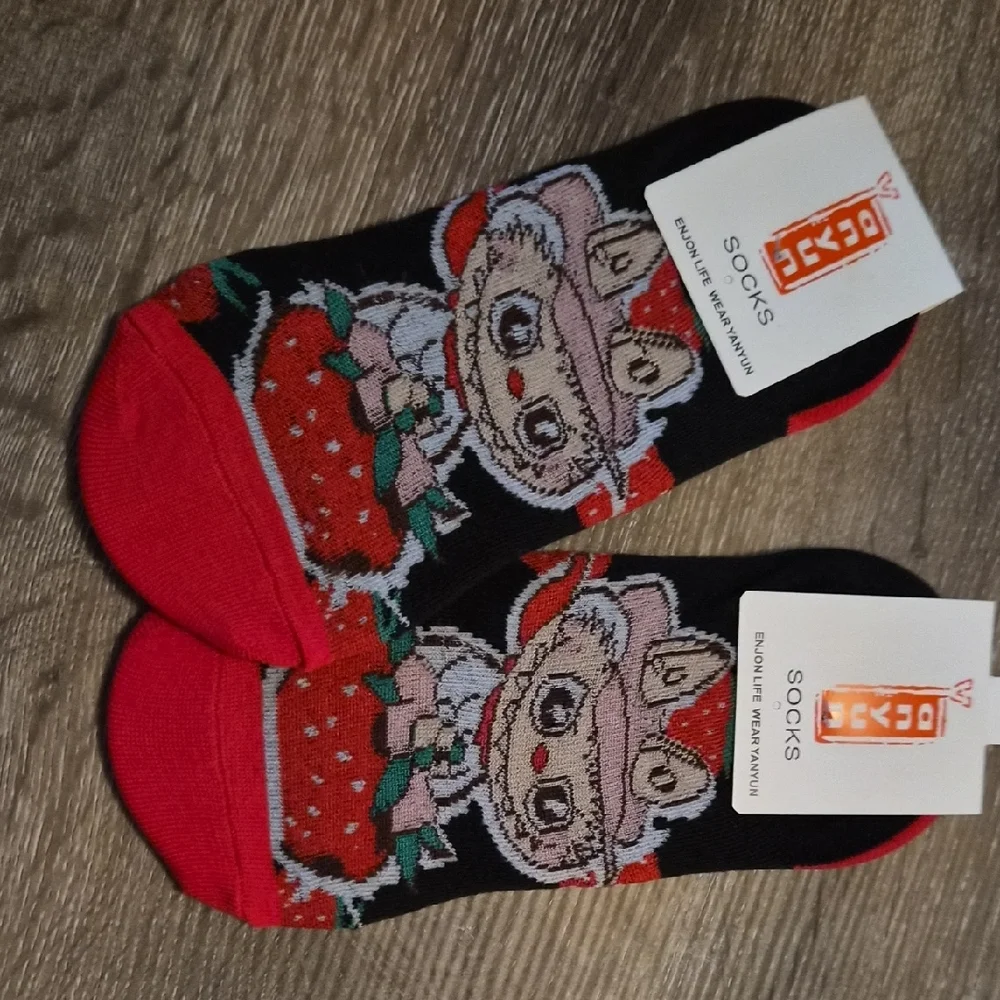 Labubu Socks - Picture 7 of 7